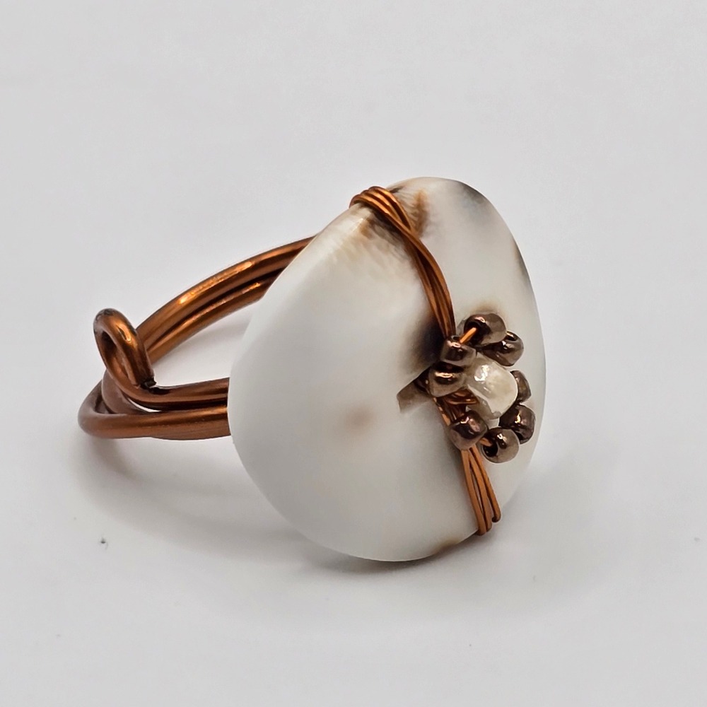 Handmade‎ Shell Wire Wrapped Ring Women Size 8.5 White Brown Copper Boho